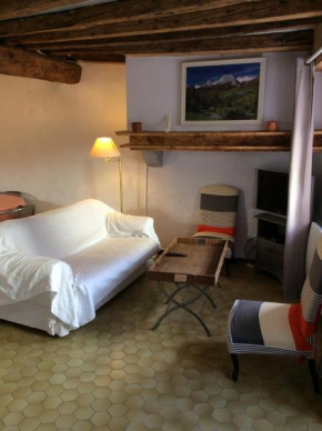 Hotels in Osse-En-Aspe